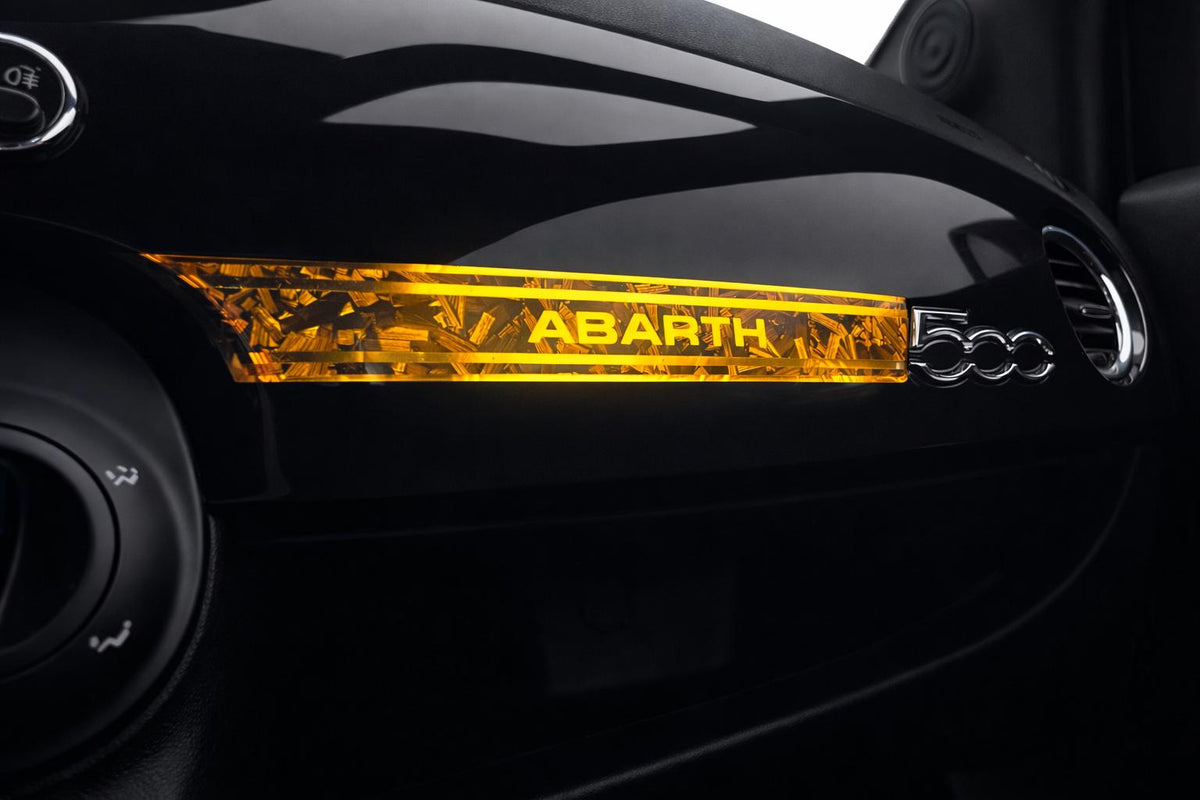Fiat 500 Abarth Emblem Overlay / Vinyl Aufkleber für Original Emblem / Custom Look passgenau für Armaturenbrett Schriftzug