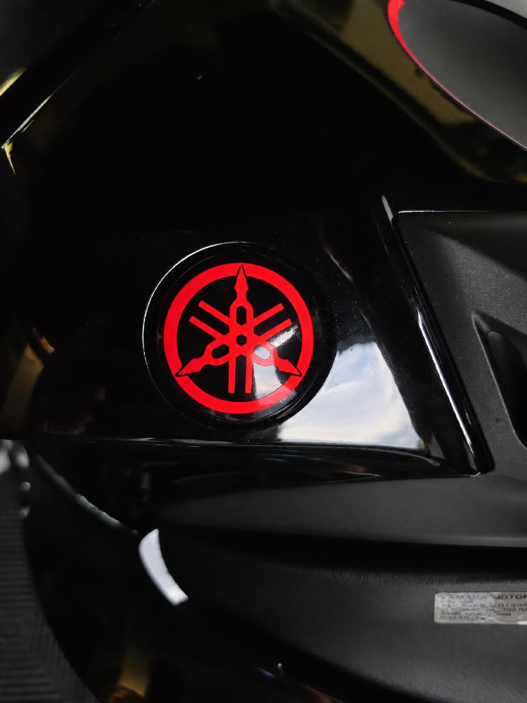 Yamaha Tank-Emblem Overlay Sticker,passend für alle R und MT Modelle