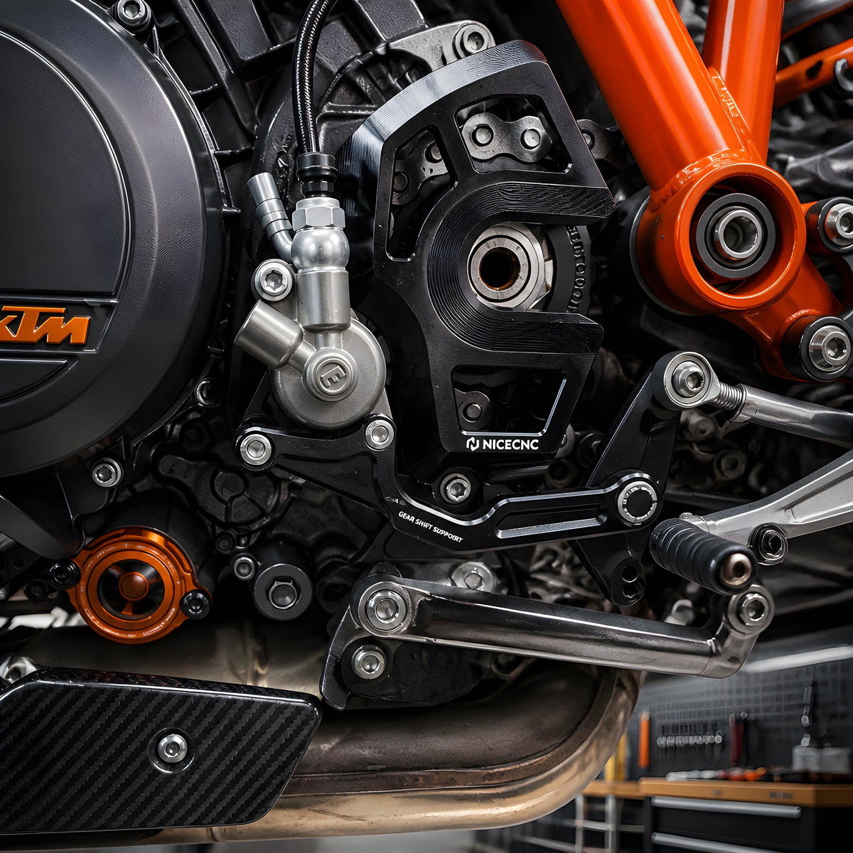 KTM 1290R Superduke 2020-2024 Schaltwellenabstützung / CNC