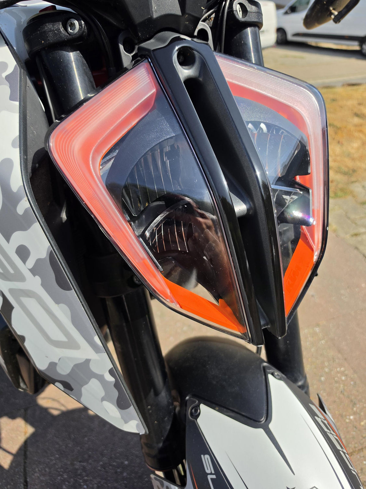 KTM 1290 Superduke R 2.0  (2017-2019) Custom Sticker passgenauer Scheinwerfer (Front) Aufkleber , Headlight Decal , Custom Look