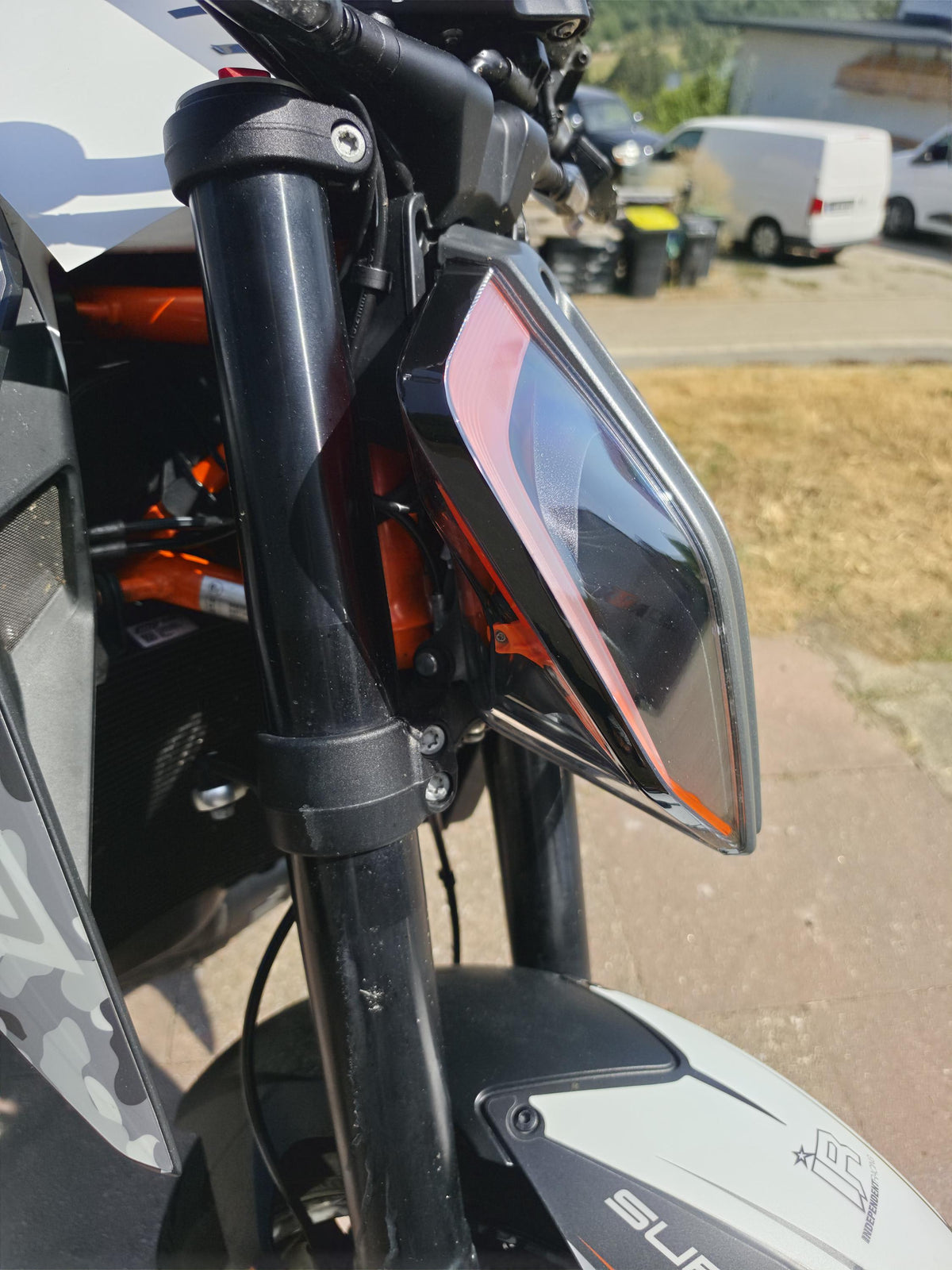 KTM Sticker 1290 Superduke R 2.0 (2017-2019) - passgenauer Scheinwerfer (Seiten) Aufkleber, Headlight Decal , Custom KTM Aufkleber