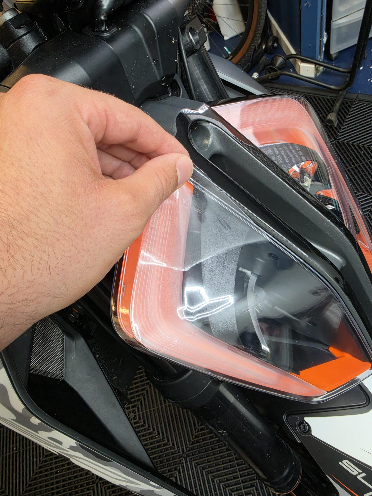 KTM 1290 Superduke R 2.0 Scheinwerfer PPF | Passgenaue Lackschutzfolie | Steinschlagschutz | Transparent | Headlight Protection Film