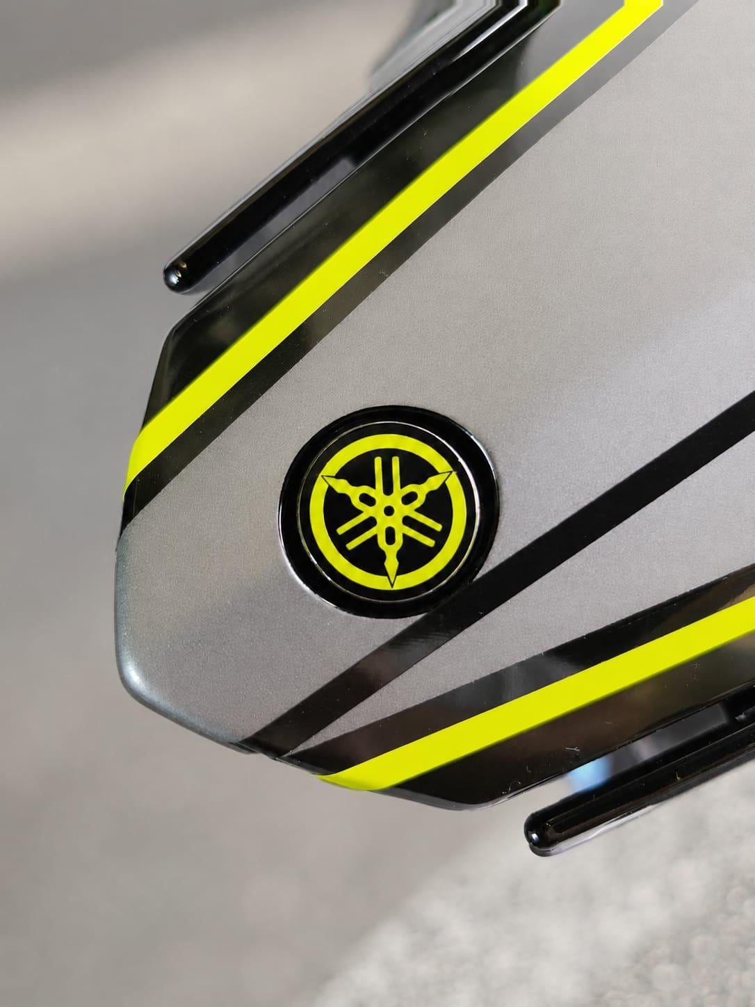 Yamaha Tank-Emblem Overlay Sticker,passend für alle R und MT Modelle